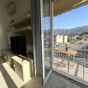 https://appartamenti-acquamarina-levanto.hotelitalianriviera.com